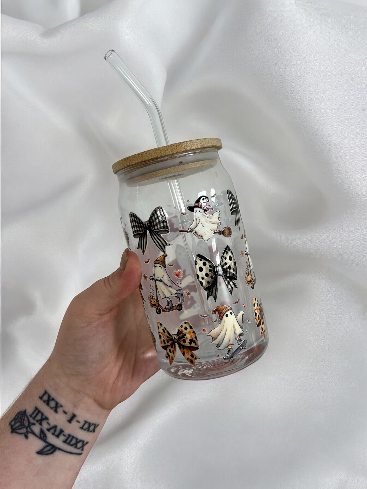 Ghosts & Bows Halloween 16oz Libbey Glass Can